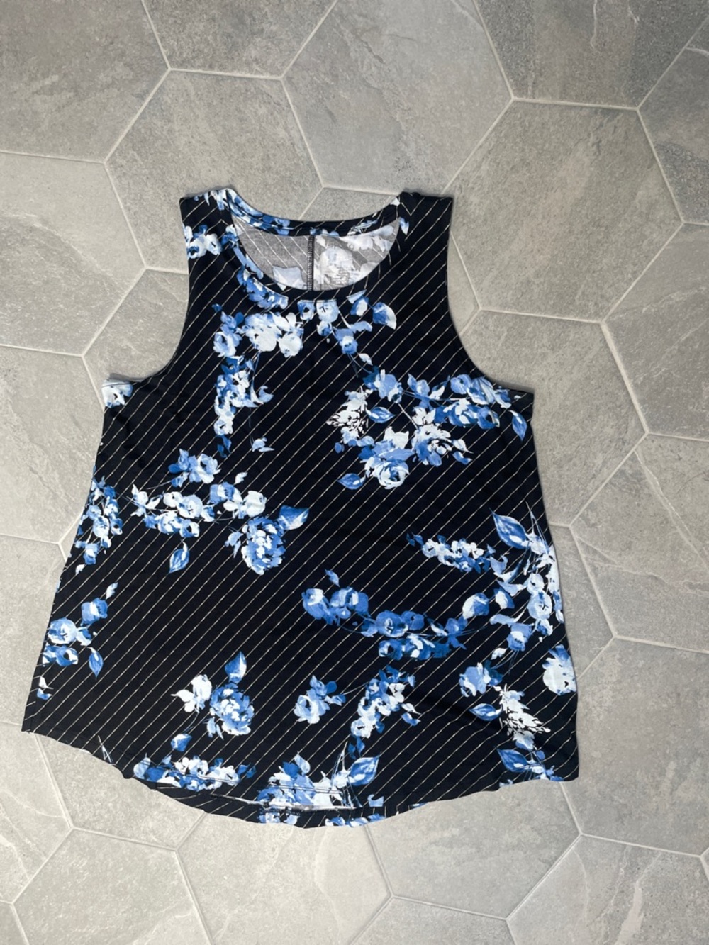 Apt. 9 Sleeveless Floral Tank Top – Women’s Large – Black, Blue & White